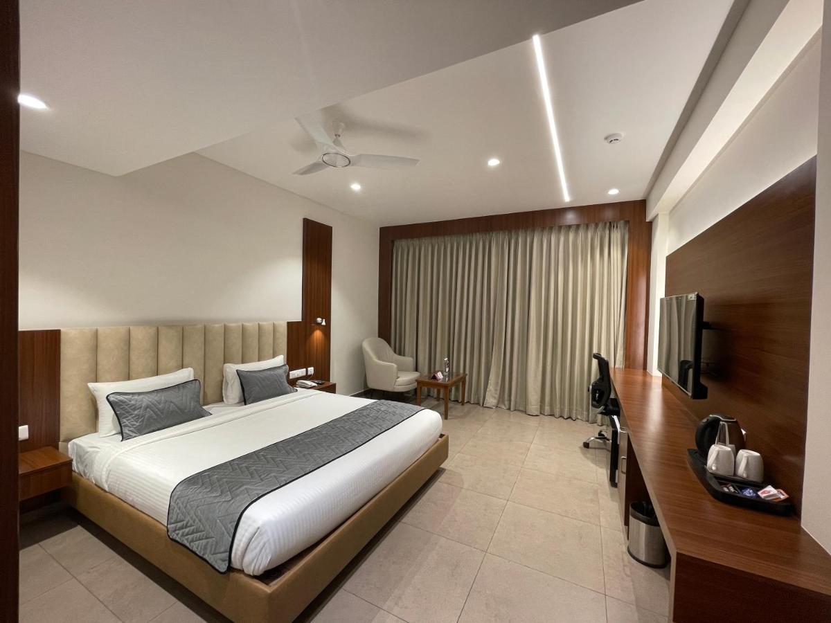 Hotel Jubilee Park Hyderabad Exterior foto