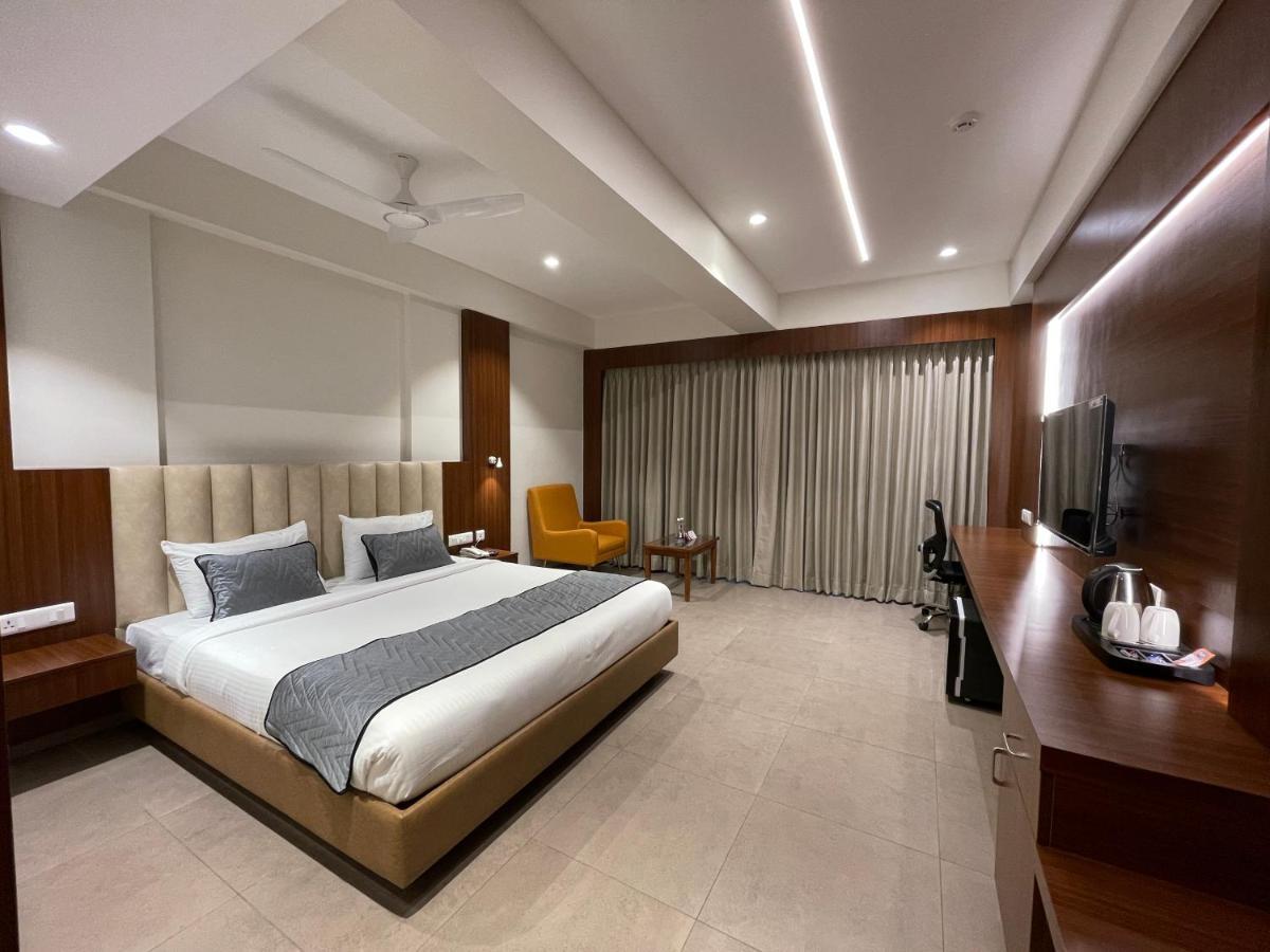 Hotel Jubilee Park Hyderabad Exterior foto