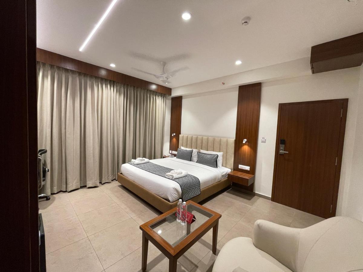 Hotel Jubilee Park Hyderabad Exterior foto